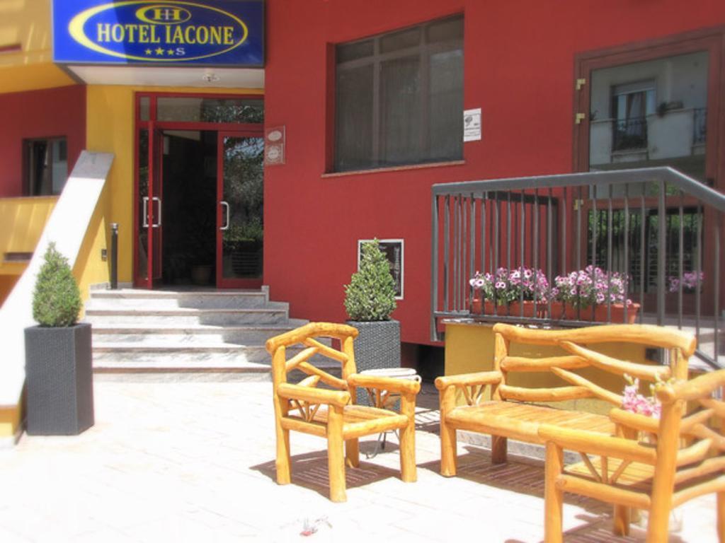 Hotel Iacone Chieti Exteriör bild